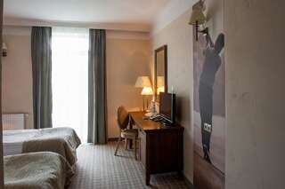 Отель Hotel Lipowy Most Супрасль Стандартный двухместный номер с 1 кроватью или 2 отдельными кроватями-4